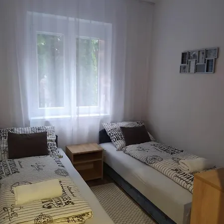 Evelyn Semesterbostad *