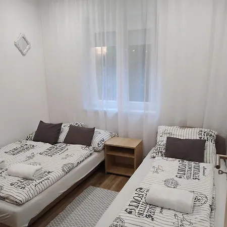 Evelyn Holiday home *